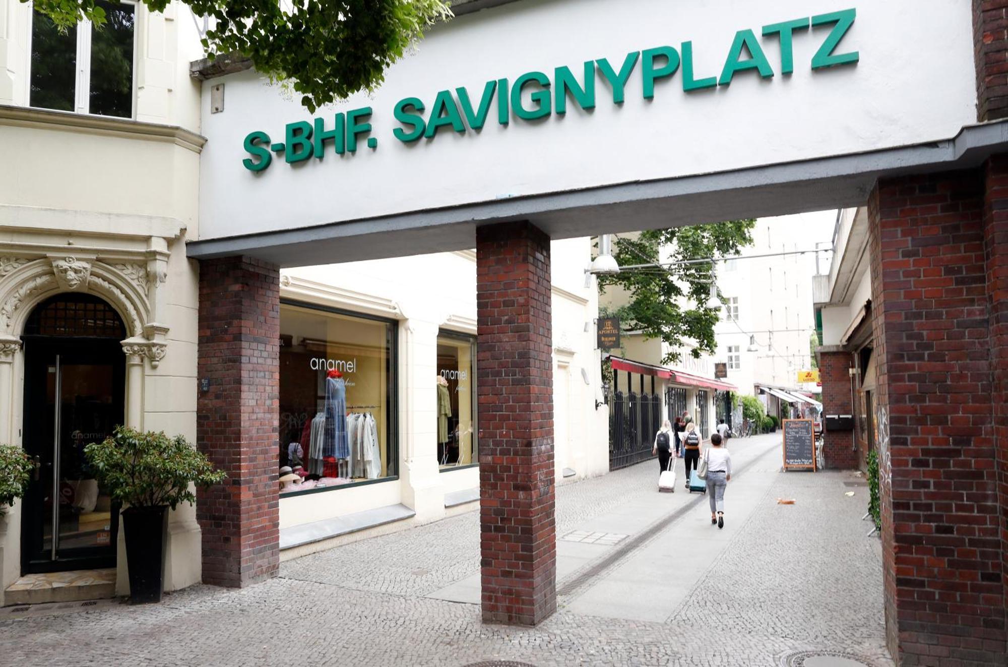 Niebuhr Kurfürstendamm - Cozy Family&business Flair Welcomes - Rockchair *